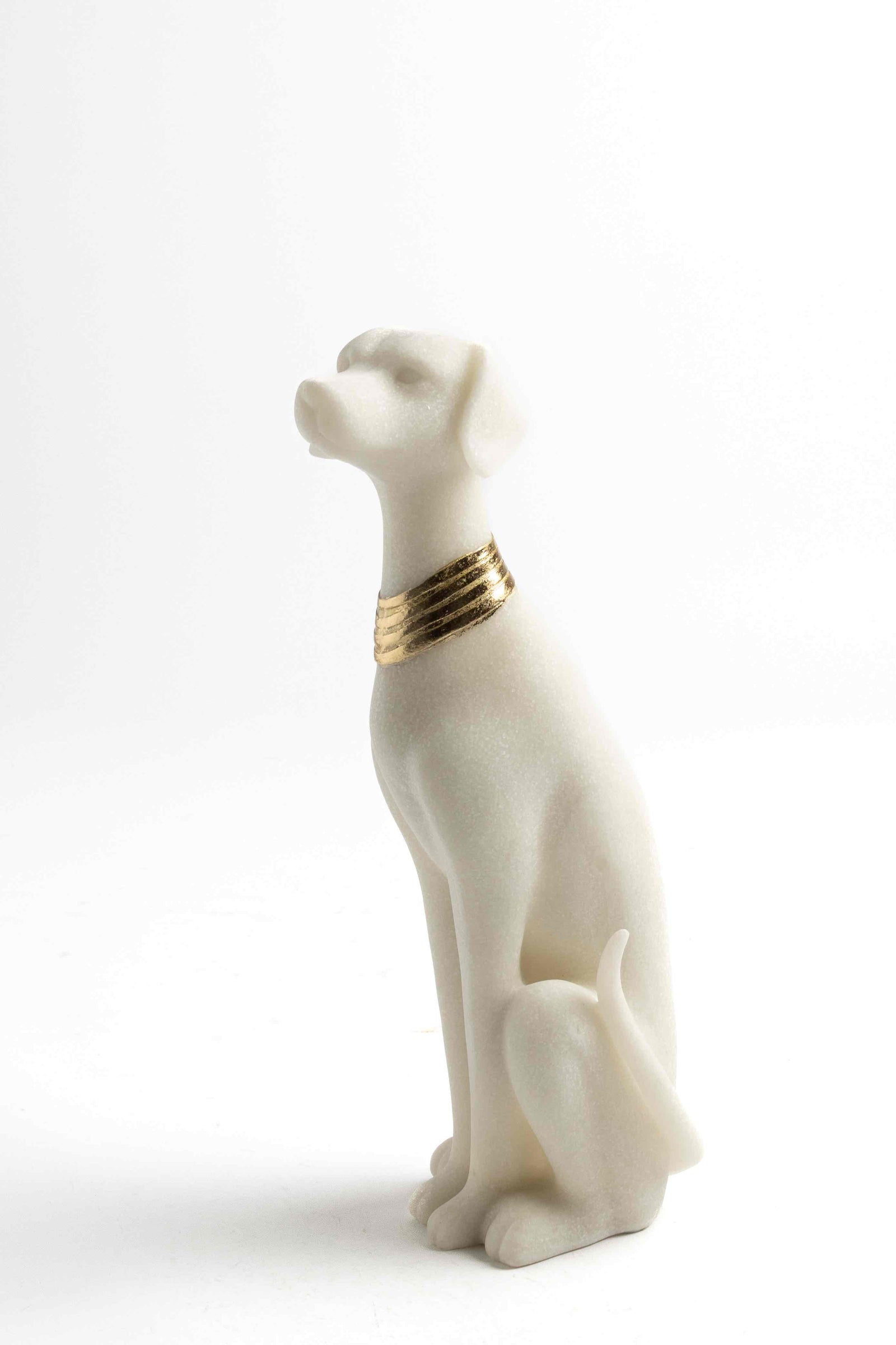 Escultura decorativa de perro en mármol