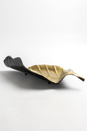 Decorativo en forma de hoja dorada