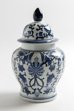 Jarrón de porcelana con motivos floreales